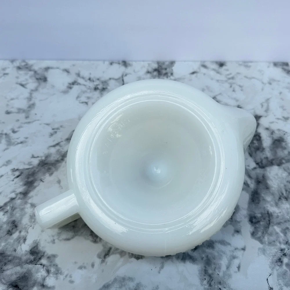 Vintage Sunkist Milk Glass Citrus Juicer Reamer Pat 68764 Made USA White Retro